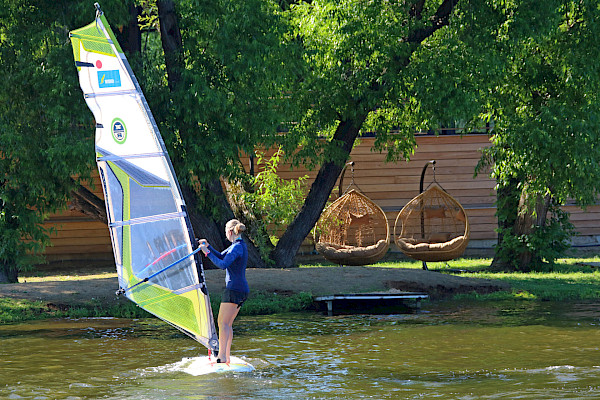 Доска с веслом или с парусом?